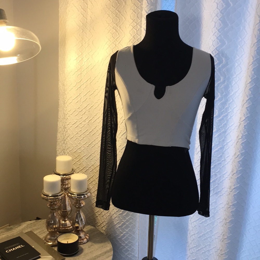 Bebe White crop top  with black long sleeves🥰